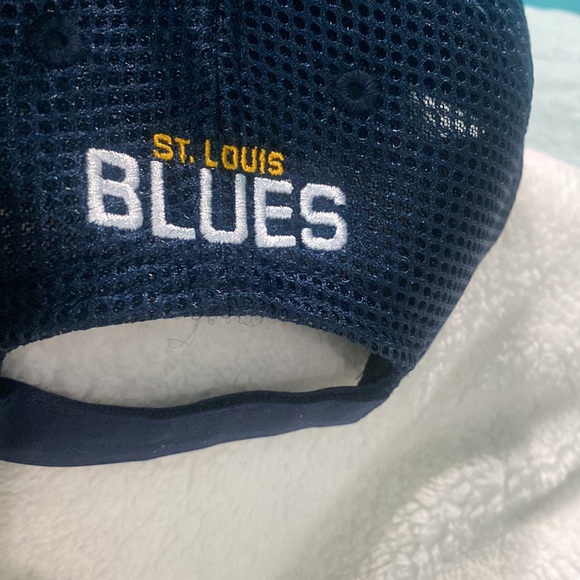 Adidas St. Louis Blues Coach STR Navy Adjustable Hat - Picture 6 of 8